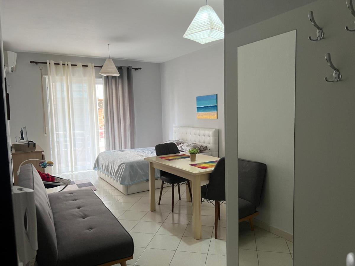 Emi Sol Apartment Vlorë Exterior foto