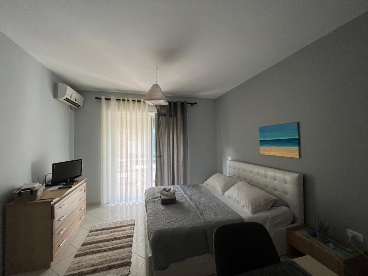 Emi Sol Apartment Vlorë Exterior foto